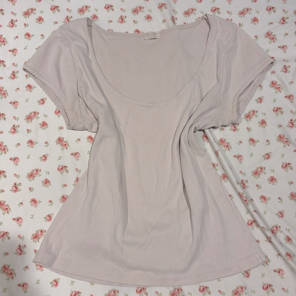 Pacsun beige cropped tee